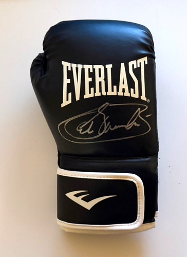 Canelo álvarez signed boxing - canelo,