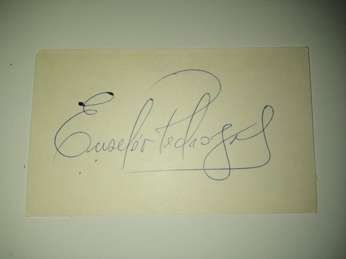 Eusebio pedroza signed - 5', 3'